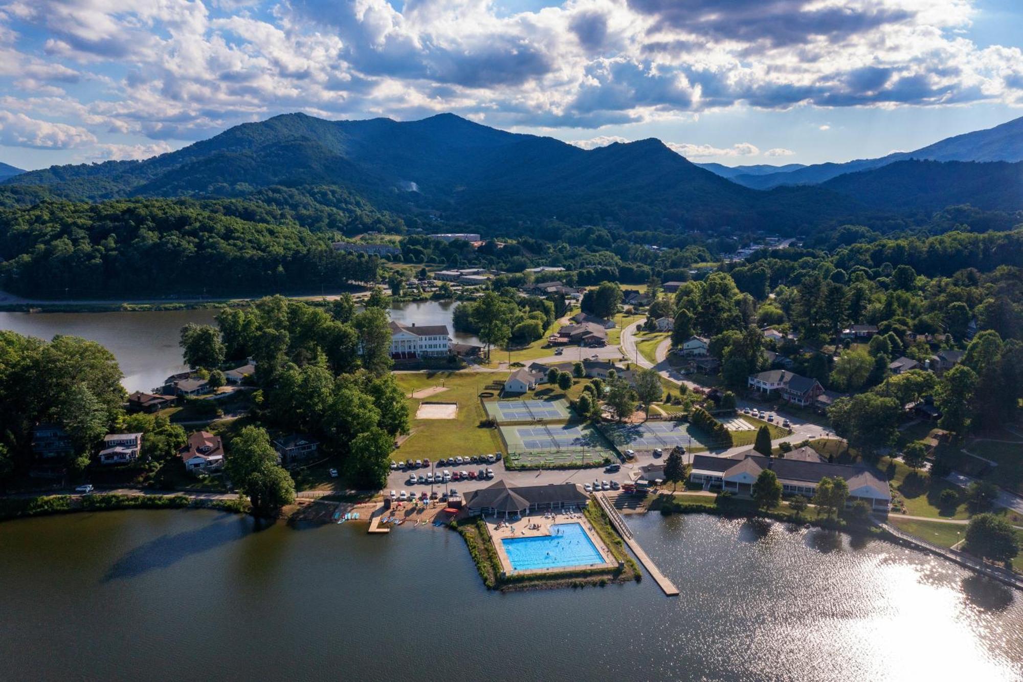 Villa Mountain Peace Lake Junaluska Esterno foto